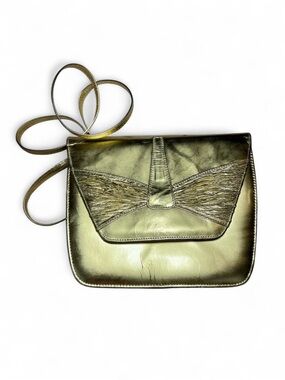 Vintage Amante Gold Metallic Crossbody Bag with Textured Butterfly Design